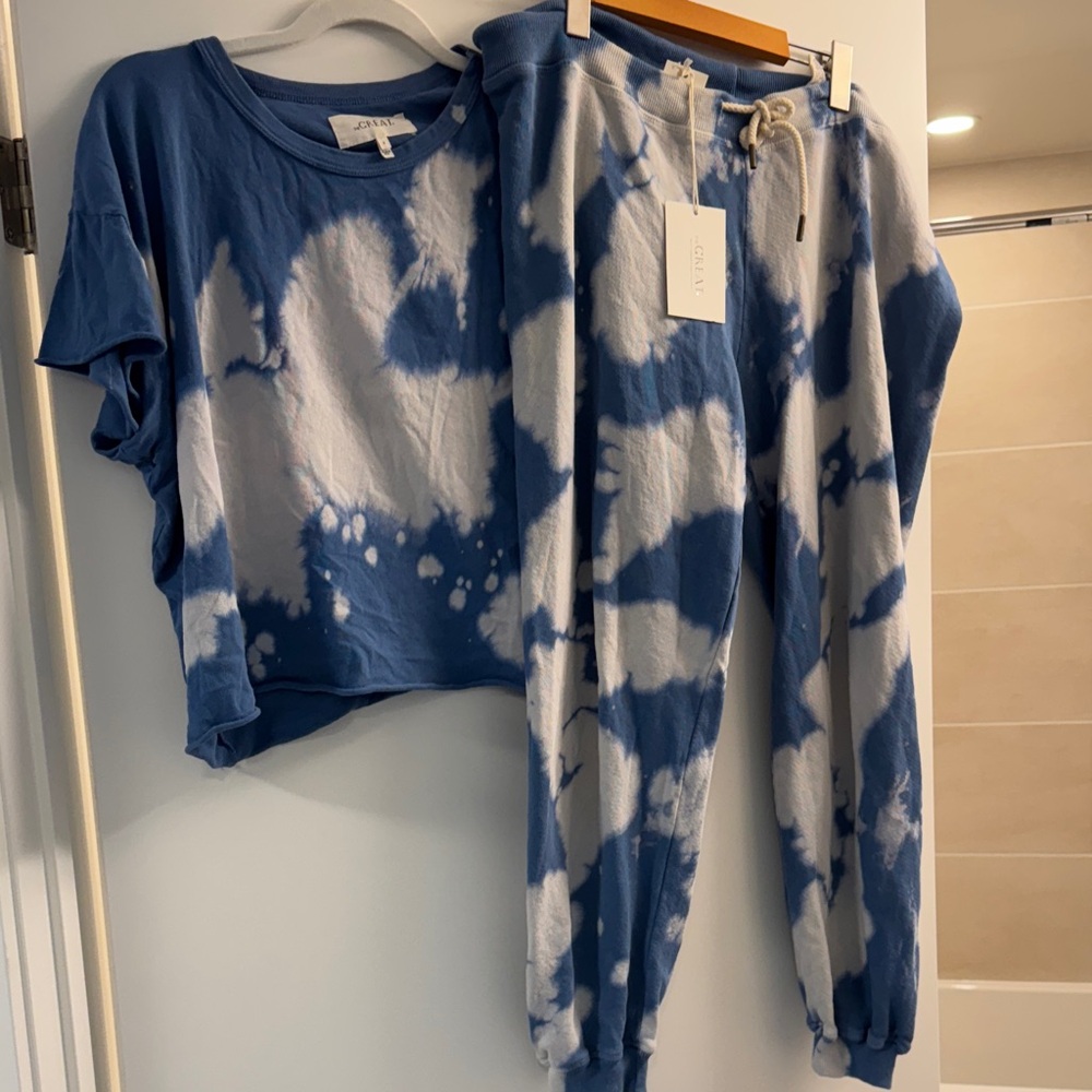 The Great Blue and White Tie-Dye Lounge Set M